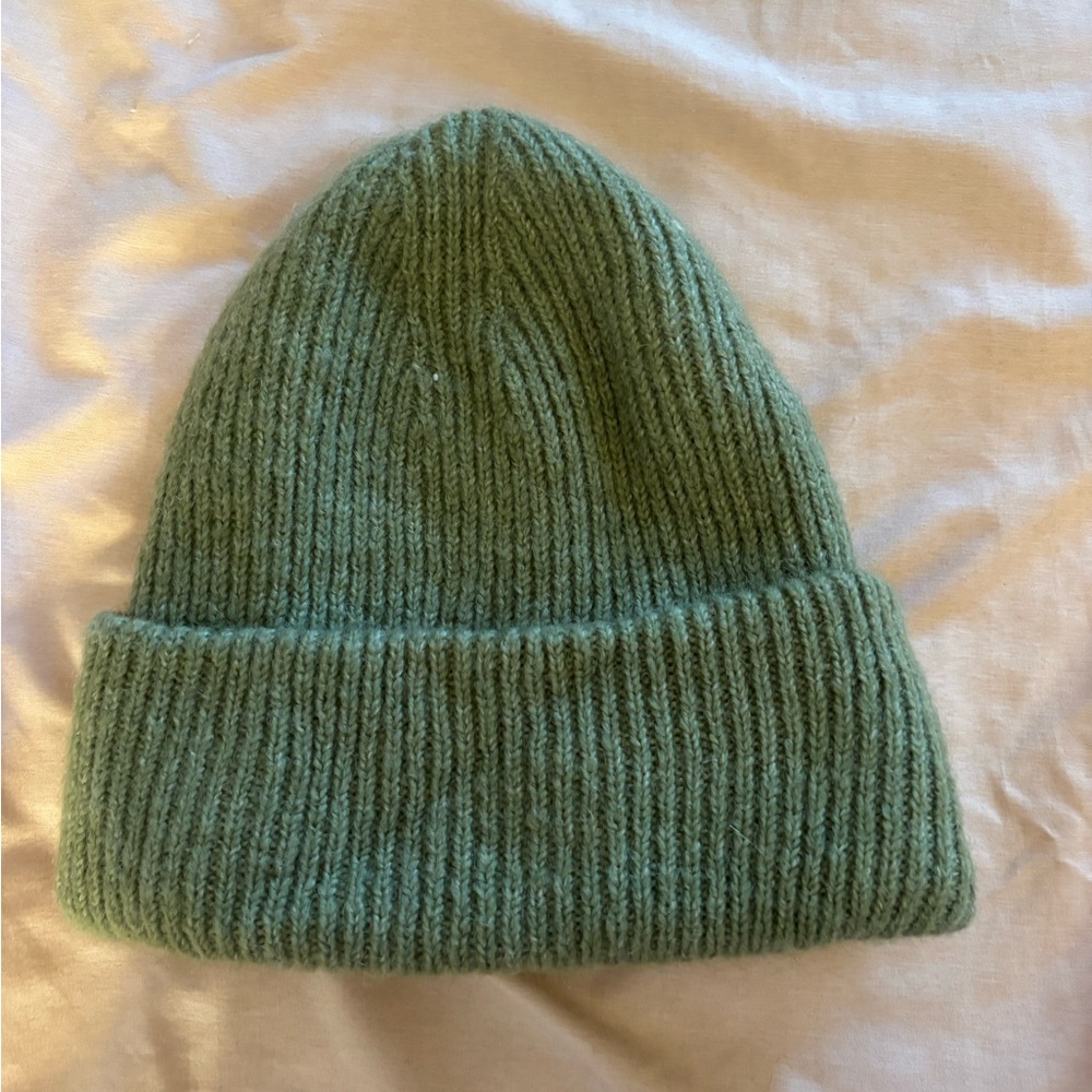 Zara Green Ribbed Knit Beanie